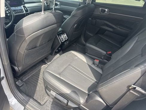 Used 2022 Kia Sorento SX AWD/4WD image 9