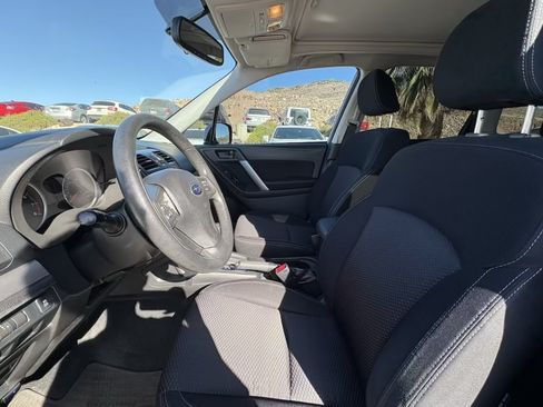 Used 2015 Subaru Forester 2.5i Premium w/ Popular Package #2 AWD/4WD image 9