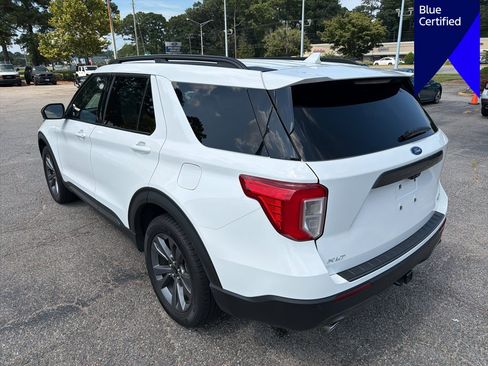 Used 2024 Ford Explorer XLT w/ Equipment Group 202A AWD/4WD image 7