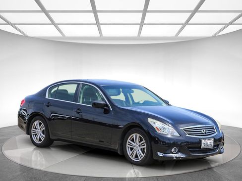 Used 2013 INFINITI G37 Journey w/ Premium Pkg RWD image 4