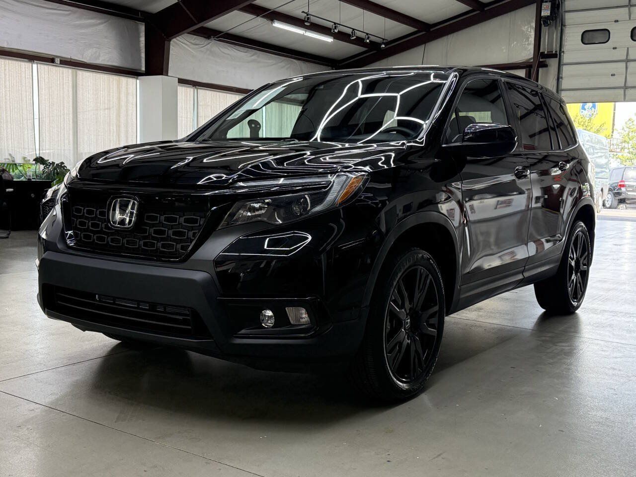Used 2021 Honda Passport Sport image 3