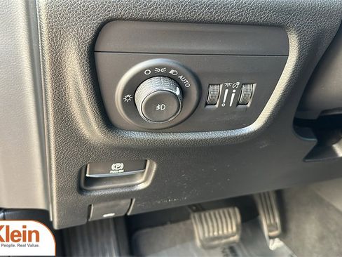 Used 2024 Jeep Grand Cherokee Limited w/ Trailer Tow Package image 16