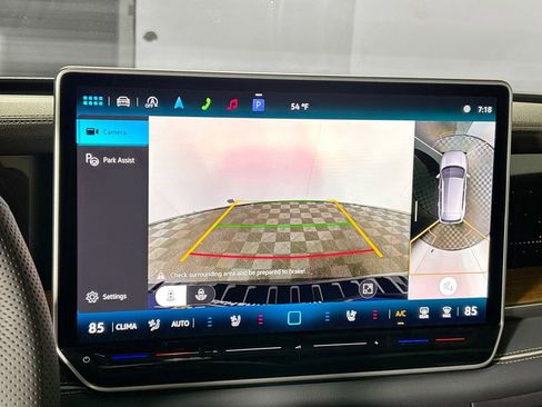 New 2026 Volkswagen Tiguan SEL R-Line image 17