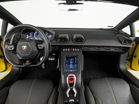 Used 2022 Lamborghini Huracan EVO image 35