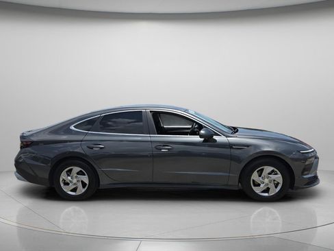 Certified 2025 Hyundai Sonata SE FWD image 4
