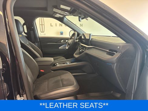 Used 2026 Ford Explorer Tremor w/ Tremor Ultimate Package AWD/4WD image 8