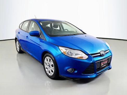 Used 2012 Ford Focus SE image 2