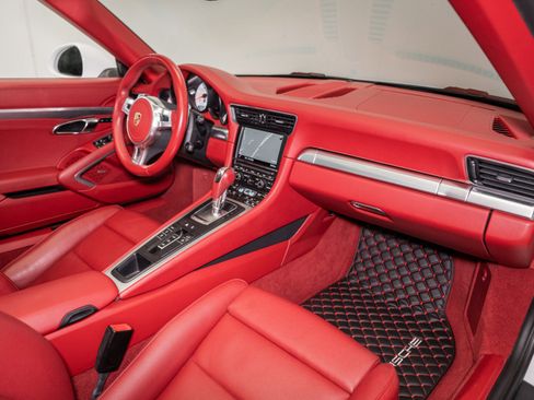 Used 2016 Porsche 911 Carrera S image 21