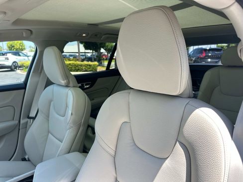 New 2026 Volvo V60 B5 Cross Country Plus w/ Climate Package image 15