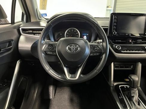 Used 2022 Toyota Corolla Cross LE w/ Moonroof Package AWD/4WD image 21