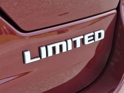 New 2026 Jeep Grand Cherokee Limited image 18