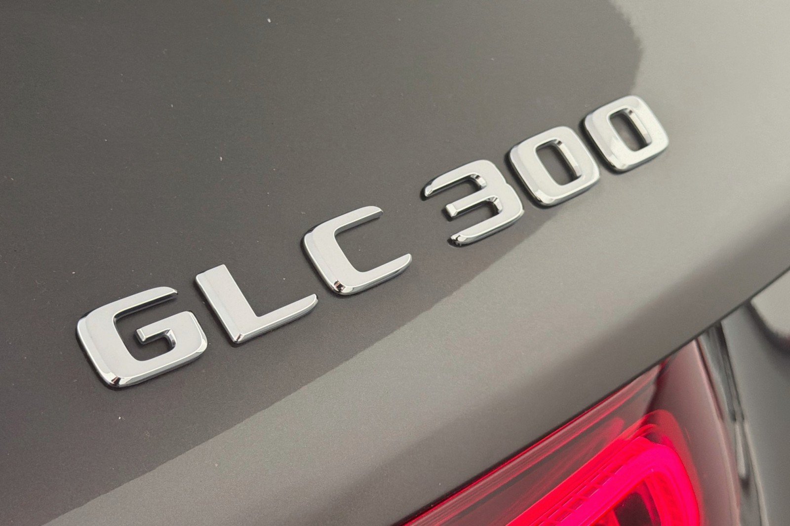 Used 2022 Mercedes-Benz GLC 300 4MATIC image 9