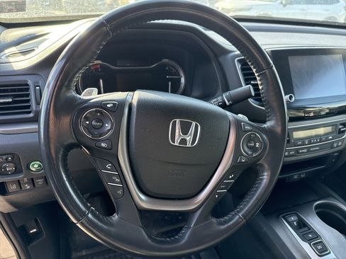 Used 2023 Honda Ridgeline Sport image 9