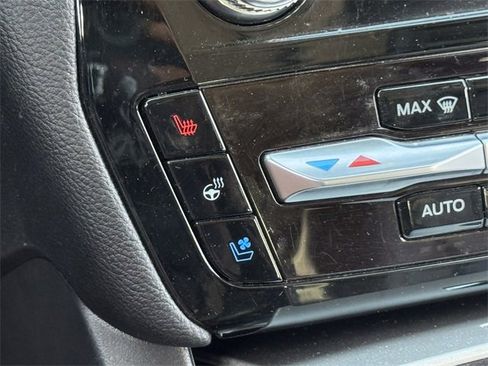 Used 2021 Ford Explorer Limited w/ Equipment Group 301A image 20