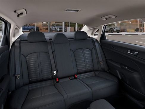 New 2025 Kia K5 LXS image 16