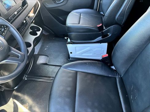 Used 2023 Mercedes-Benz Sprinter 2500 image 20