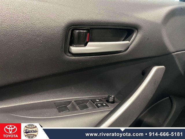 Used 2024 Toyota Corolla SE w/ SE Premium Package FWD image 18