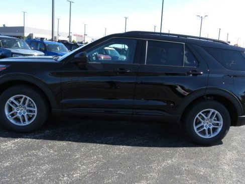 New 2026 Ford Explorer Active image 13