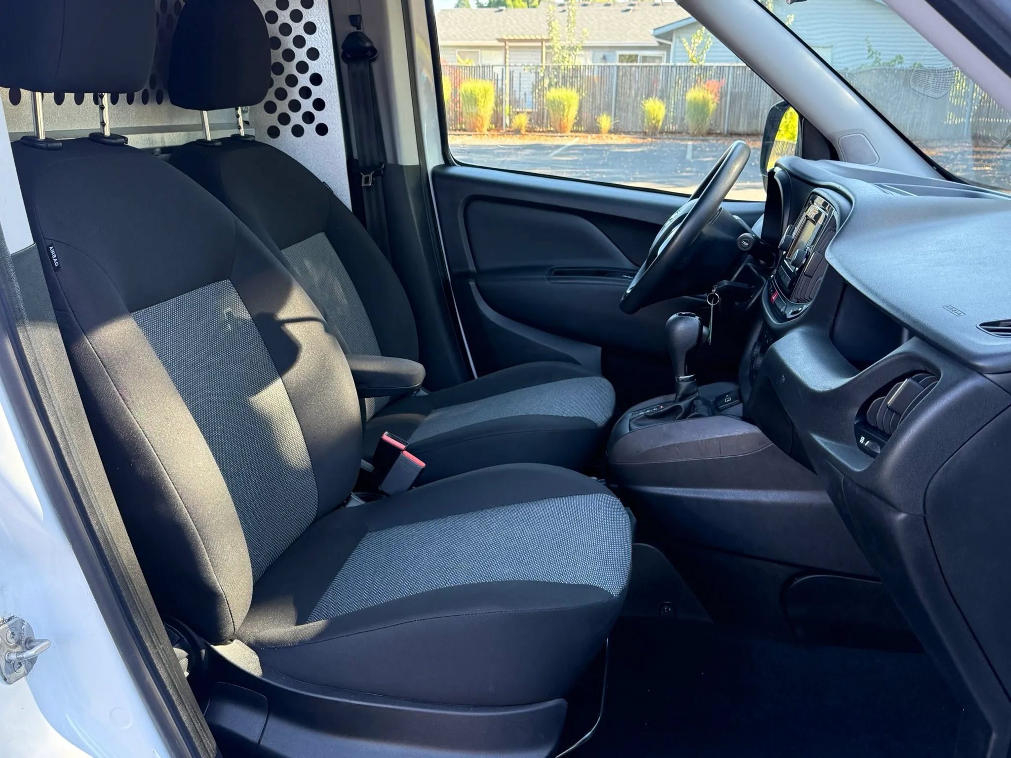 Used 2021 RAM ProMaster City Tradesman FWD image 15