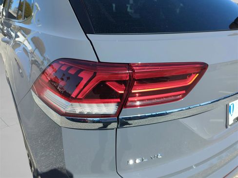 Used 2021 Volkswagen Atlas Cross Sport SEL R-Line image 46