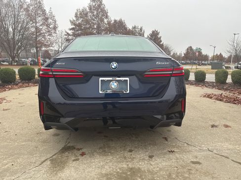 New 2026 BMW 550e xDrive AWD/4WD image 4