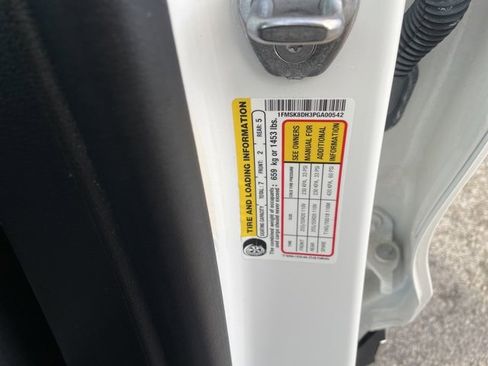 Used 2023 Ford Explorer XLT w/ Equipment Group 202A image 21