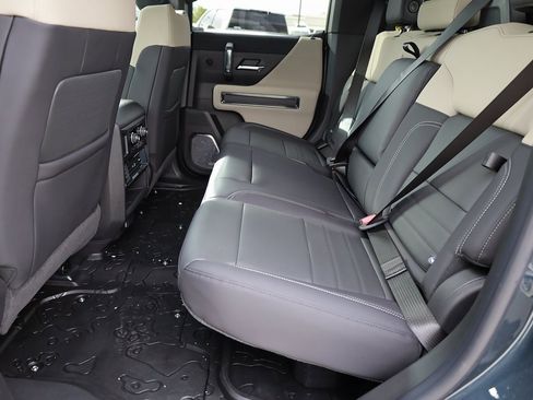 New 2026 GMC Hummer EV 4x4 Crew Cab image 19