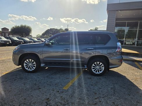 Used 2017 Lexus GX 460 Premium w/ Premium Package AWD/4WD image 8