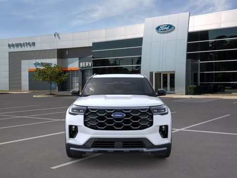 New 2026 Ford Explorer Platinum w/ LUX Leather Package AWD/4WD image 6