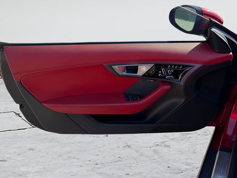 Used 2016 Jaguar F-TYPE R AWD/4WD image 15
