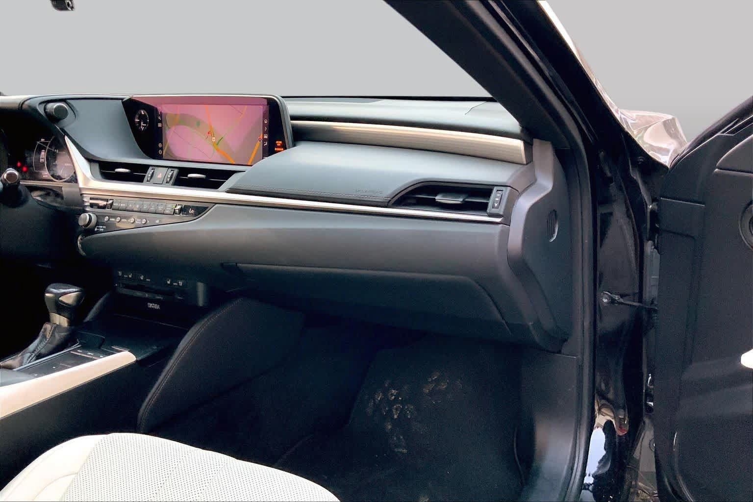 Used 2021 Lexus ES 350 F Sport w/ Special Edition FWD image 18