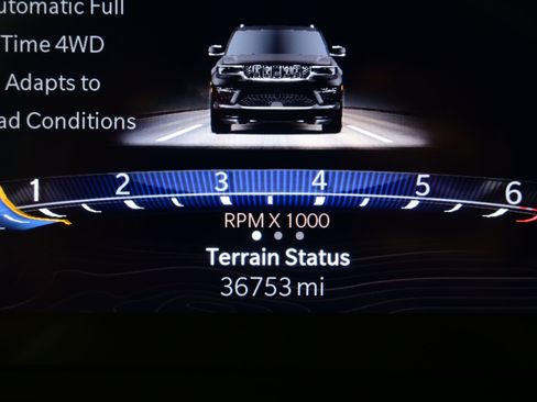 Used 2024 Jeep Grand Cherokee Limited w/ Black Appearance Package image 26