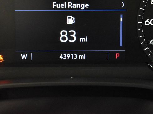 Certified 2022 Cadillac XT5 Premium Luxury w/ LPO, Floor Liner Package image 23