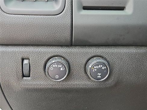 Used 2022 Chevrolet Colorado LT w/ Fleet Safety Package AWD/4WD image 43