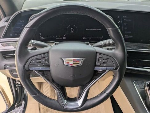 Used 2021 Cadillac Escalade Premium Luxury image 22