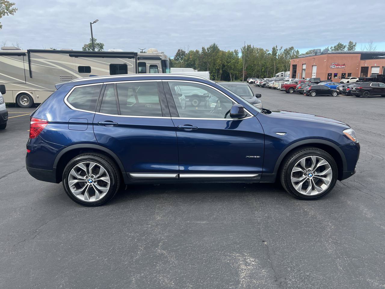 Used 2017 BMW X3 xDrive28i AWD/4WD image 24