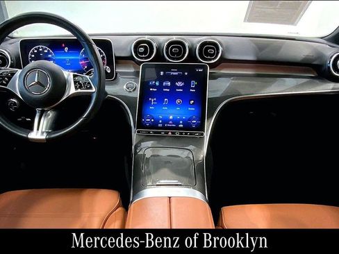 Used 2023 Mercedes-Benz C 300 4MATIC Sedan image 18