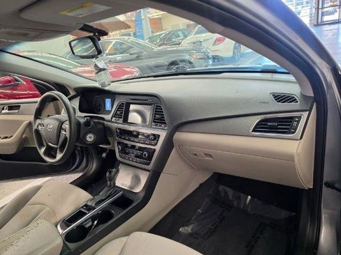 Used 2016 Hyundai Sonata SE FWD image 8