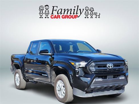 Certified 2024 Toyota Tacoma SR5 image 2