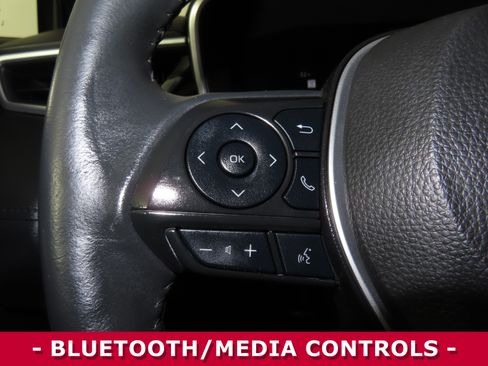 Used 2024 Toyota Corolla Cross XLE image 12