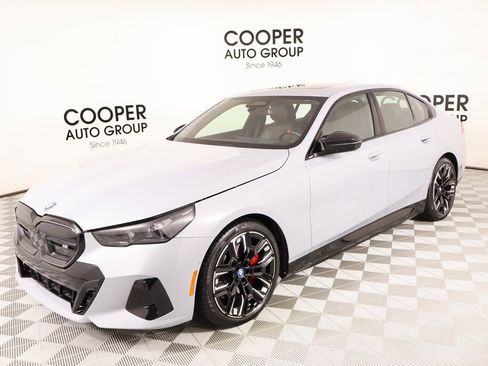 Used 2024 BMW i5 M60 w/ Premium Package image 12