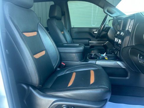 Used 2021 GMC Sierra 1500 AT4 w/ AT4 Premium Package image 12