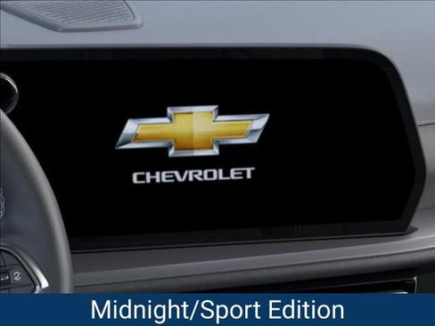 New 2026 Chevrolet Traverse LT w/ Midnight/Sport Edition FWD image 23