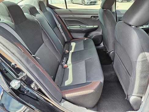 Used 2021 Nissan Versa SR FWD image 18