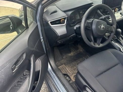 Used 2024 Toyota Corolla LE w/ LE Convenience Package FWD image 7