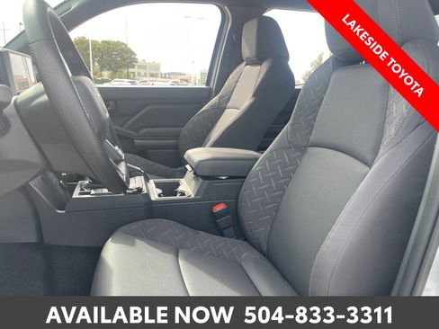 Certified 2026 Toyota Tacoma SR5 AWD/4WD image 27