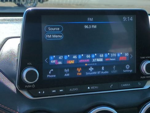 Used 2021 Nissan Sentra SR w/ SR Premium Package FWD image 21