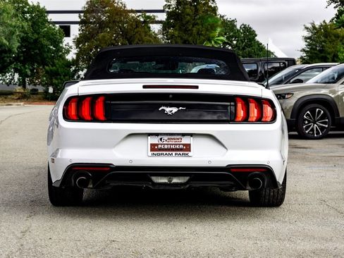 Used 2023 Ford Mustang Premium image 4