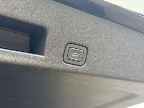 Used 2026 Chevrolet Traverse RS w/ LPO, Floor Liner Package FWD image 15