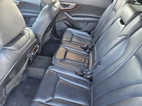 Used 2019 Audi Q7 2.0T Premium Plus w/ Premium Plus Package image 28